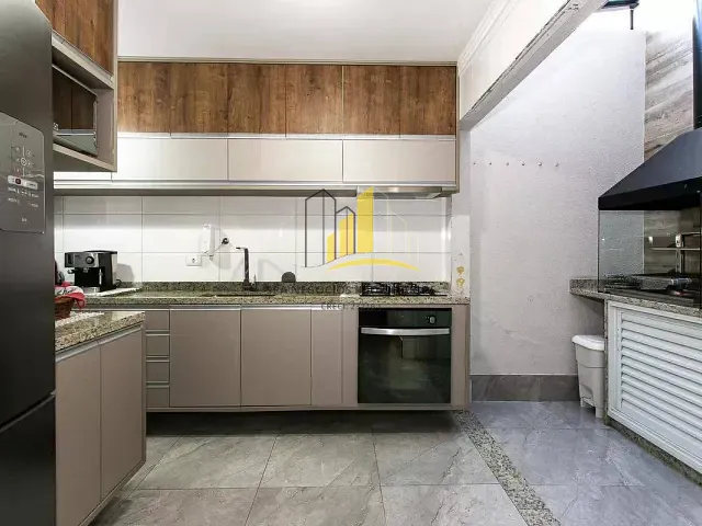 Casa 3 quartos e 3 banheiros, à venda, no bairro Vila Aricanduva em São Paulo