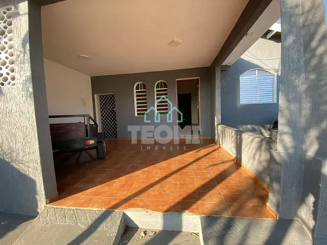 Casa com 500m² 3 quartos e 1 banheiro, à venda, no bairro Jardim Bela Vista em Taubaté