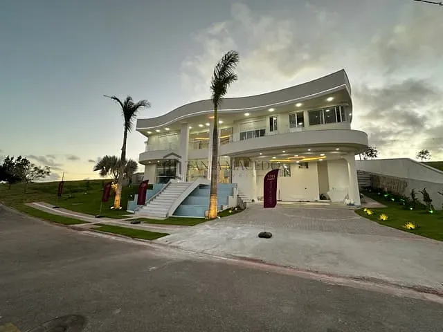 Casa com 658m² 5 quartos e 7 banheiros, à venda, no bairro Manassu em Jaboatão dos Guararapes
