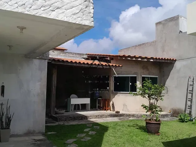 Casa 3 quartos e 2 banheiros, à venda, no bairro Nossa Senhora da Vitória em Ilhéus