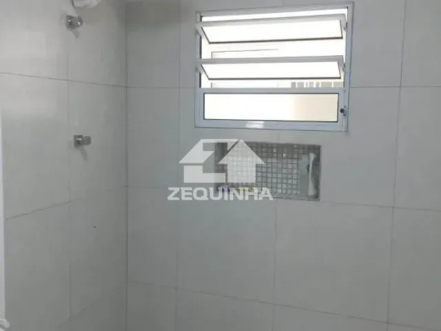 Casa com 197m² 3 quartos e 2 banheiros, à venda, no bairro Km 18 em Osasco