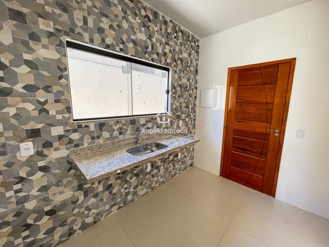 Casa com 350m² 3 quartos e 3 banheiros, à venda, no bairro Jardim Atlântico Oeste (Itaipuaçu) em Maricá