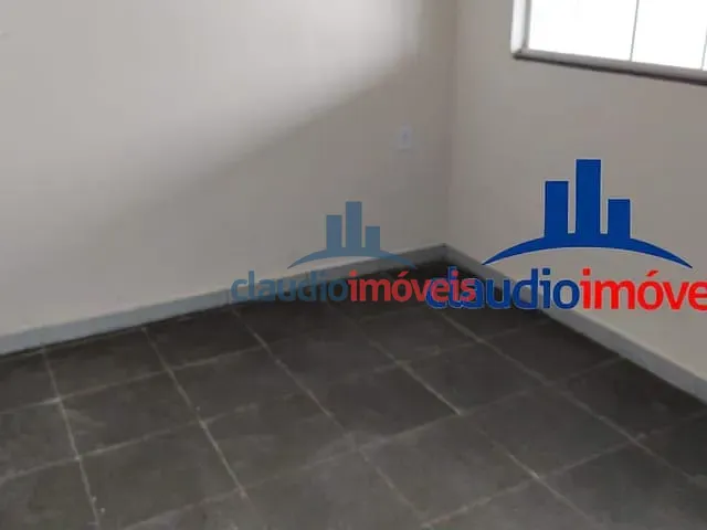 Casa 2 quartos e 1 banheiro, para alugar, no bairro Saudade em Barra Mansa