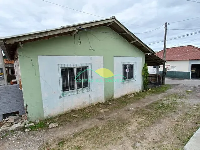 Casa à venda, no bairro Ribeirão da Ilha em Florianópolis