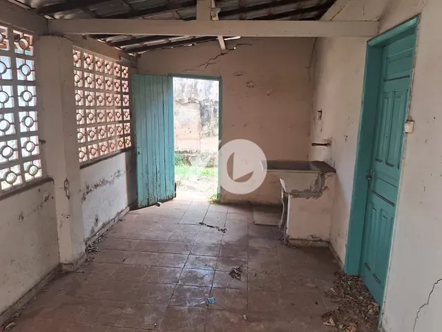 Casa 2 quartos e 1 banheiro, à venda, no bairro Vila Camargo em Bauru