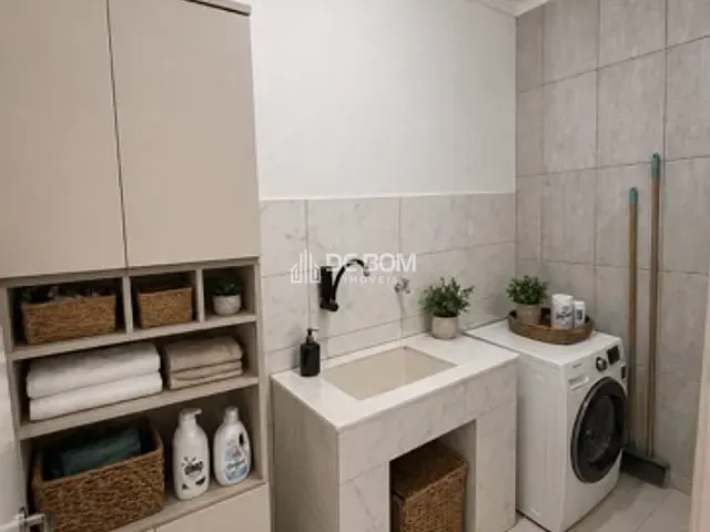 Casa 2 quartos e 2 banheiros, à venda, no bairro Loteamento Campo das Aroeiras em Poços de Caldas