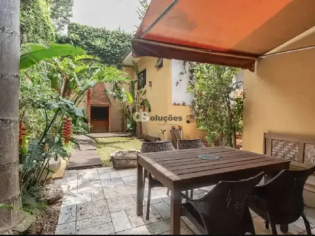 Casa 3 quartos e 3 banheiros, à venda, no bairro Vila Madalena em São Paulo