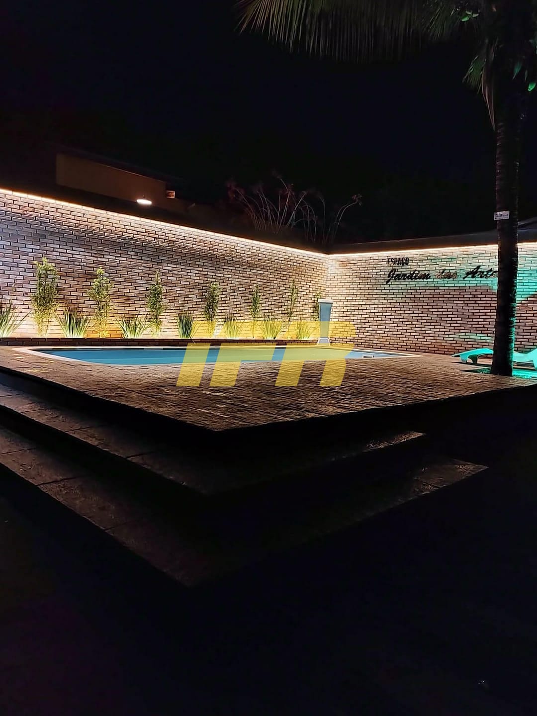 Casa, 2 quartos, 200 m² - Foto 1