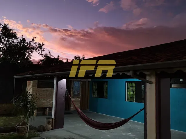 Casa com 750m² 2 quartos e 2 banheiros, à venda, no bairro Chácara Flórida em Taubaté