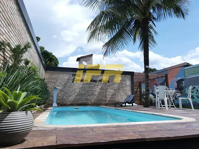 Casa com 750m² 2 quartos e 2 banheiros, à venda, no bairro Chácara Flórida em Taubaté
