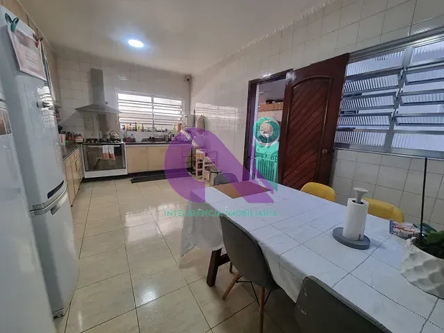 Casa com 230m² 4 quartos e 3 banheiros, à venda, no bairro Jaguaribe em Osasco