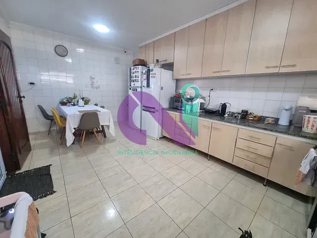 Casa com 230m² 4 quartos e 3 banheiros, à venda, no bairro Jaguaribe em Osasco