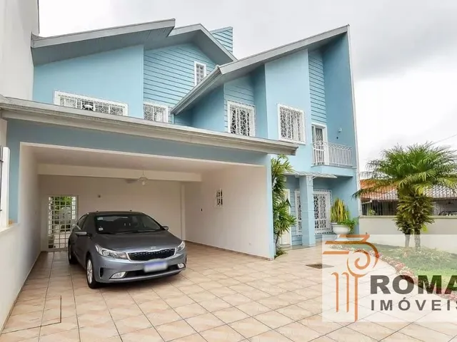 Casa com 278m² 4 quartos e 6 banheiros, à venda, no bairro Santa Felicidade em Curitiba