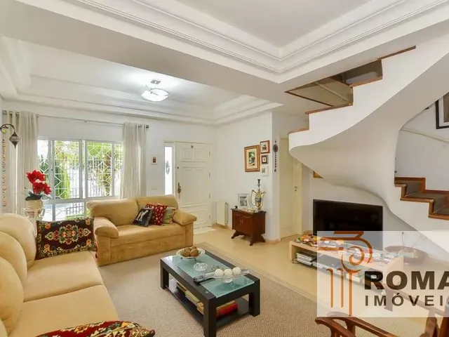 Casa com 278m² 4 quartos e 6 banheiros, à venda, no bairro Santa Felicidade em Curitiba