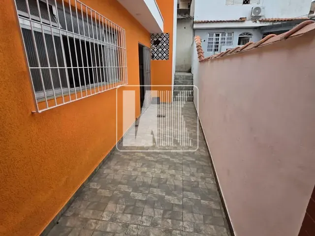 Casa com 237m² 3 quartos e 2 banheiros, à venda ou para alugar, no bairro Vila Sacadura Cabral em Santo André