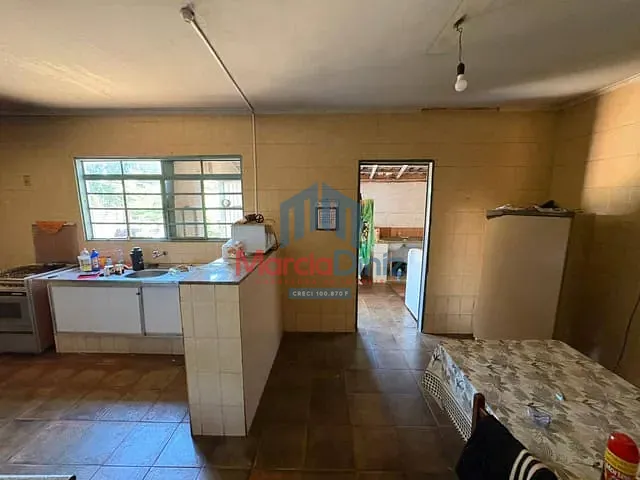 Casa com 250m² 3 quartos e 1 banheiro, à venda, no bairro Vila São Jorge em Ituverava