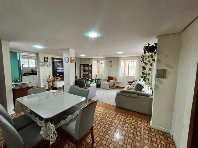 Casa 4 quartos e 4 banheiros, à venda, no bairro Ingleses do Rio Vermelho em Florianópolis
