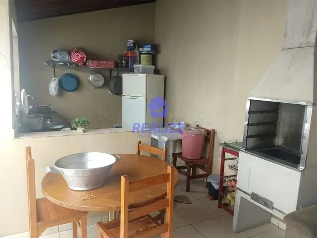 Casa com 600m² 3 quartos e 1 banheiro, à venda, no bairro Alto em Botucatu