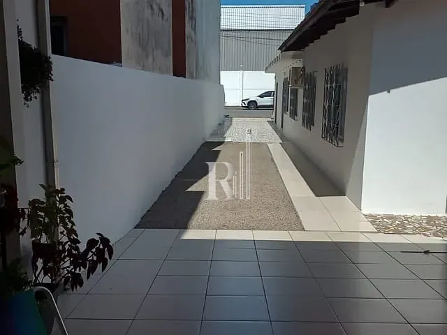 Casa com 512m² 3 quartos e 3 banheiros, à venda, no bairro centro em Tijucas