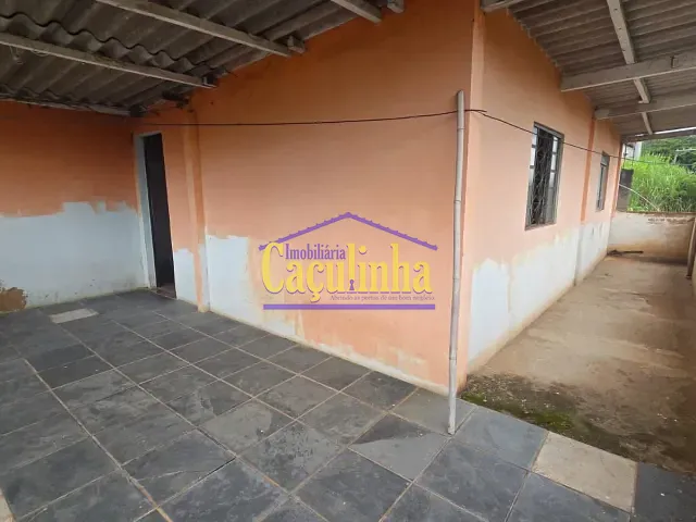 Casa com 50m² 1 quarto e 1 banheiro, para alugar, no bairro Chalet em Barra do Piraí