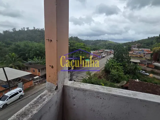 Casa com 50m² 1 quarto e 1 banheiro, para alugar, no bairro Chalet em Barra do Piraí