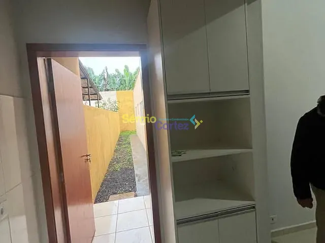Casa 3 quartos e 1 banheiro, à venda, no bairro Santa Izabel em Londrina