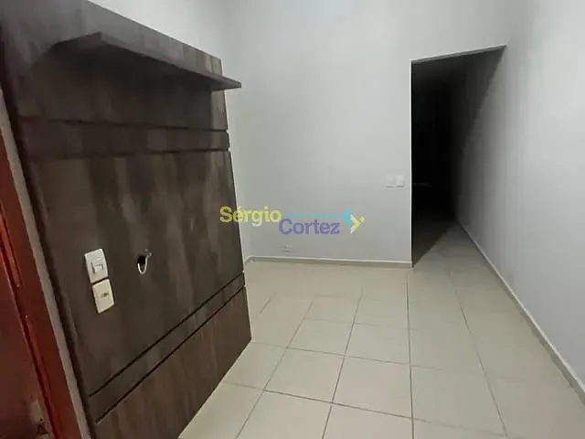 Casa 3 quartos e 1 banheiro, à venda, no bairro Santa Izabel em Londrina