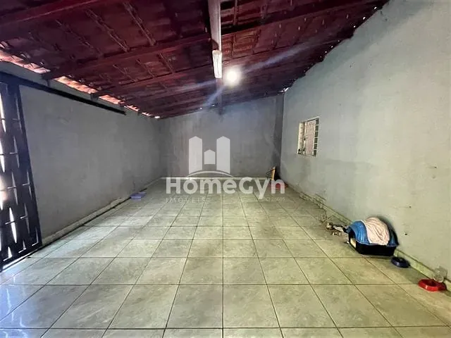 Casa com 200m² 2 quartos e 1 banheiro, à venda, no bairro Carolina Parque em Goiânia