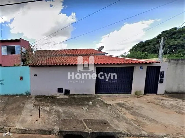 Casa com 200m² 2 quartos e 1 banheiro, à venda, no bairro Carolina Parque em Goiânia
