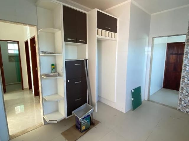 Casa com 360m² 3 quartos e 2 banheiros, à venda, no bairro Village Rio das Ostras em Rio das Ostras