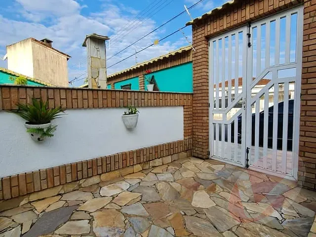 Casa com 403m² 3 quartos e 4 banheiros, à venda, no bairro Jardim Imperador em Praia Grande