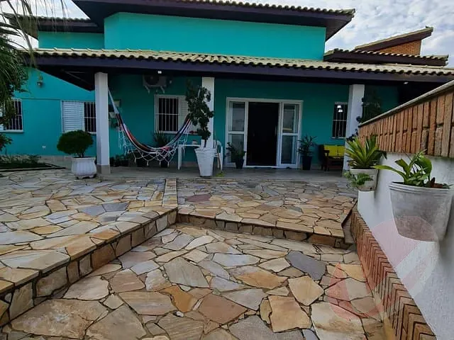 Casa com 403m² 3 quartos e 4 banheiros, à venda, no bairro Jardim Imperador em Praia Grande