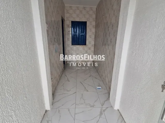 Casa com 140m² 3 quartos e 2 banheiros, à venda ou para alugar, no bairro Getúlio Vargas em Aracaju