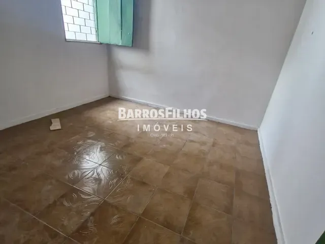 Casa com 140m² 3 quartos e 2 banheiros, à venda ou para alugar, no bairro Getúlio Vargas em Aracaju