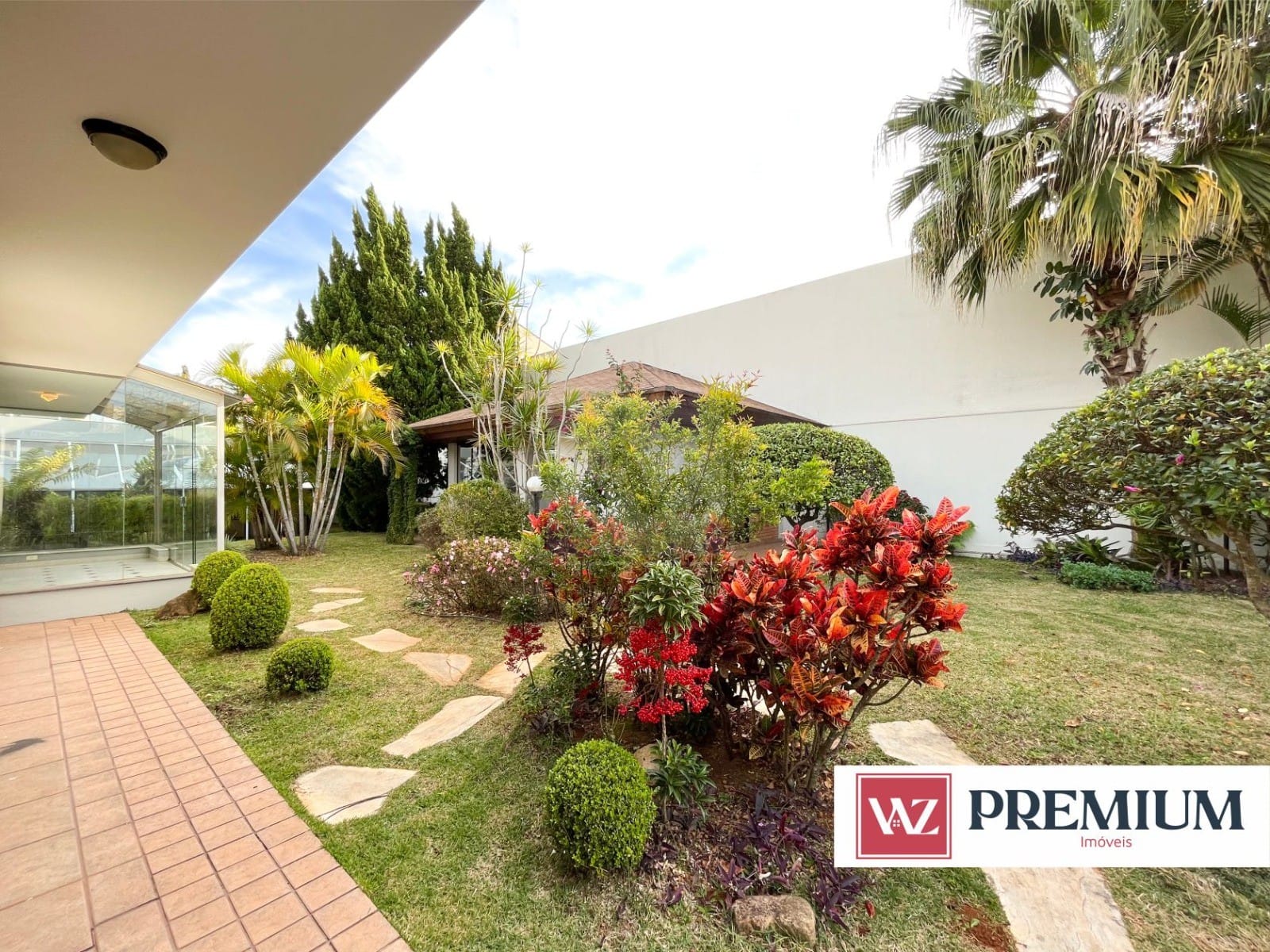 Casa à venda com 4 quartos, 1000m² - Foto 33
