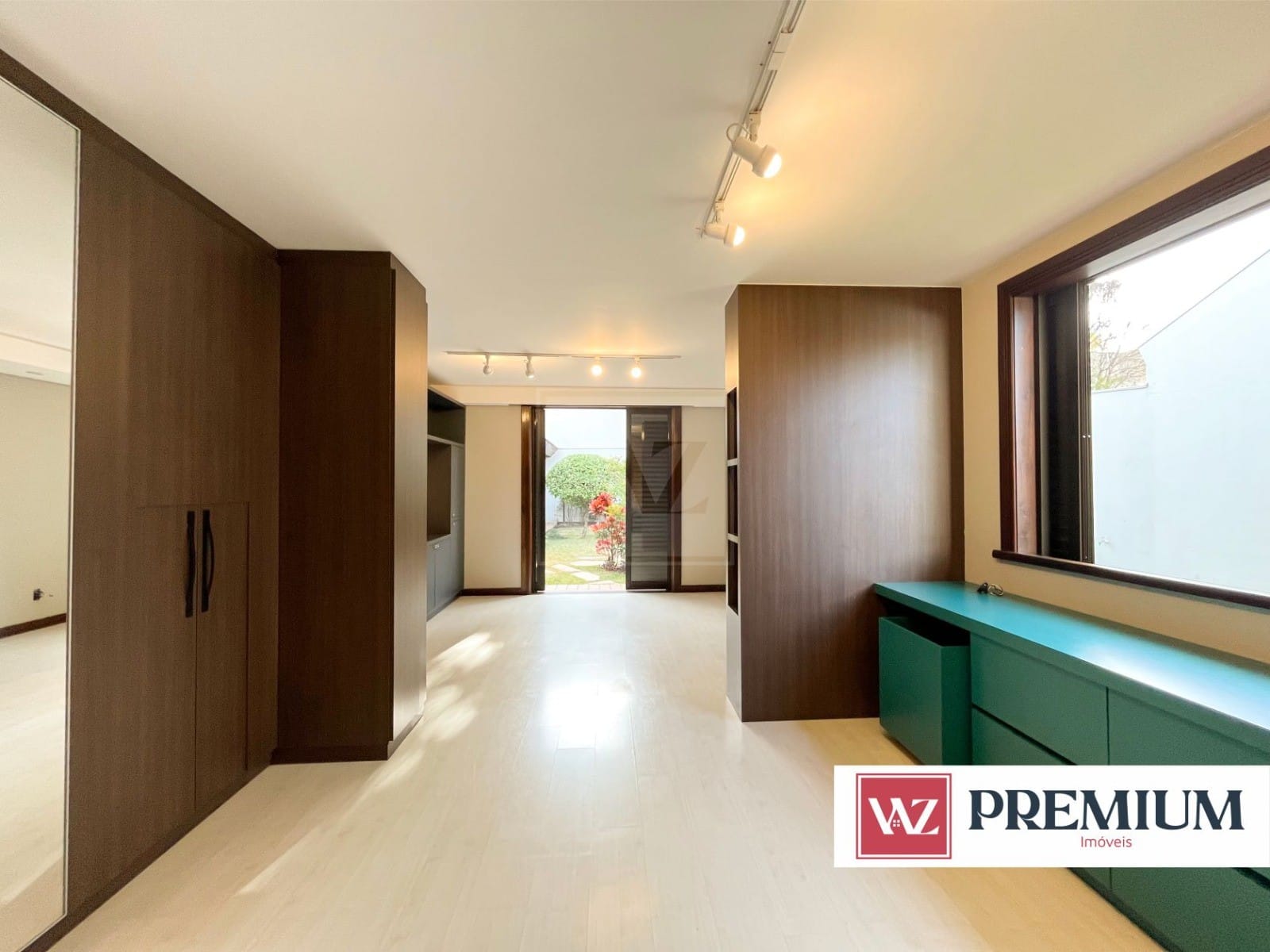 Casa à venda com 4 quartos, 1000m² - Foto 34