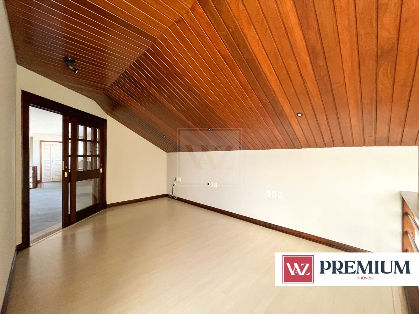 Casa à venda com 4 quartos, 1000m² - Foto 47