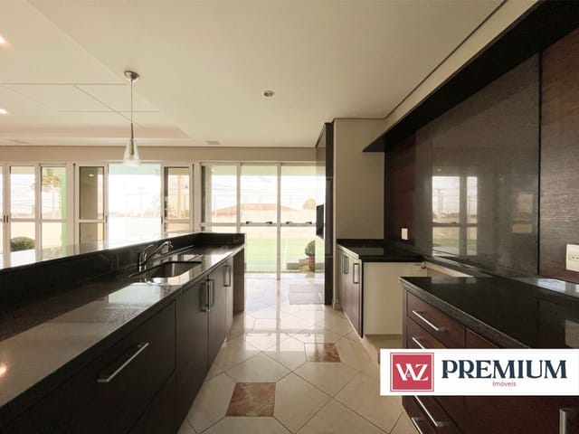 Casa com 2500m² 4 quartos e 4 banheiros, à venda, no bairro Estrela em Ponta Grossa