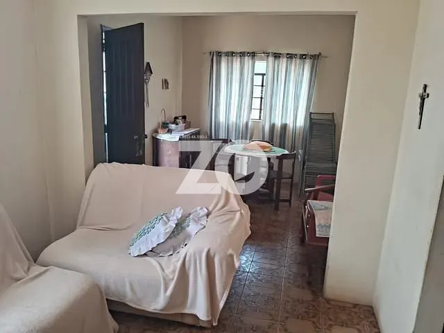 Casa com 320m² 4 quartos e 2 banheiros, à venda, no bairro Vila Santa Luzia em Bauru