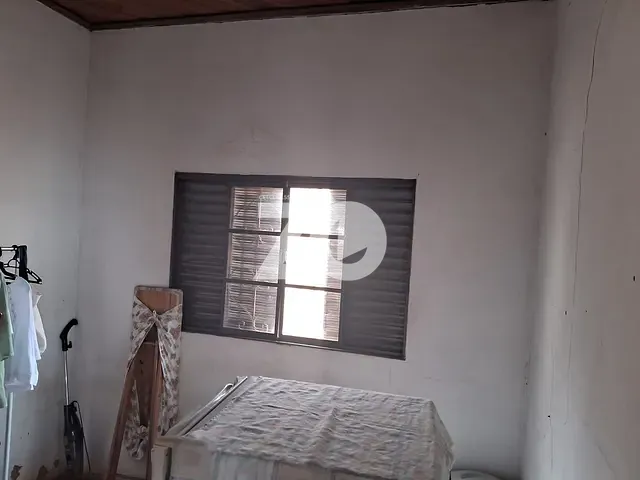 Casa com 320m² 4 quartos e 2 banheiros, à venda, no bairro Vila Santa Luzia em Bauru