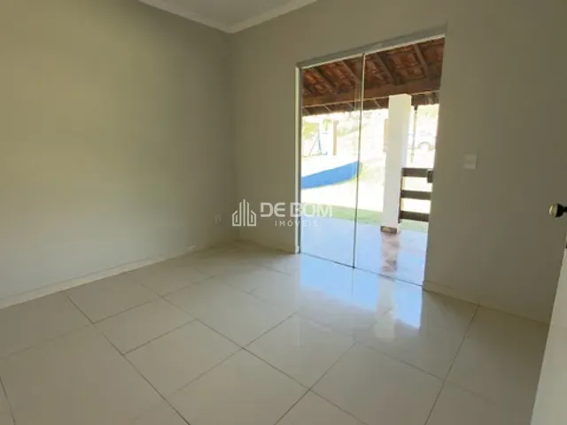 Casa 3 quartos e 3 banheiros, à venda, no bairro Residencial e Industrial Campo Alegre em Poços de Caldas
