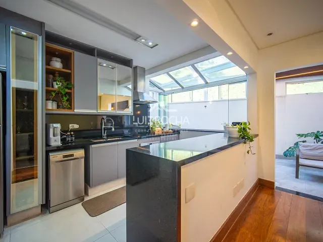 Casa com 185m² 3 quartos e 2 banheiros, à venda, no bairro Jardim Rebelato em Cotia