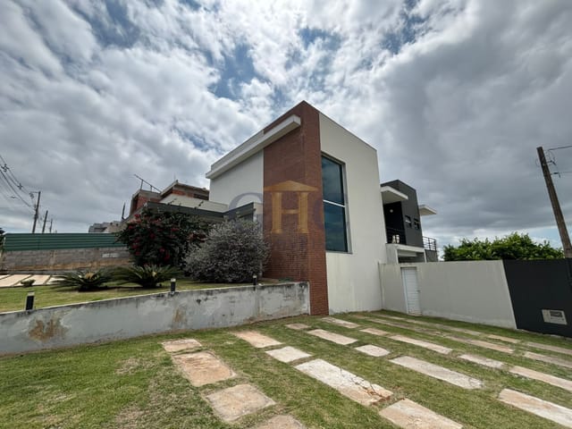 Casa com 1032m² 3 quartos e 5 banheiros, à venda, no bairro Residencial Fazenda Alta Vista em Salto de Pirapora