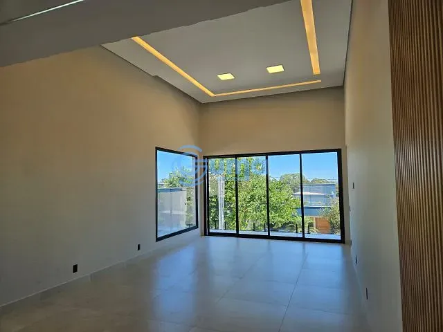 Casa com 391m² 3 quartos e 5 banheiros, à venda, no bairro Condomínio Residencial e Comercial Fazenda Santa Petronilla em Bragança Paulista