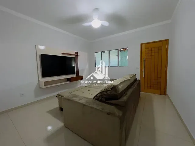 Casa com 250m² 3 quartos e 3 banheiros, à venda, no bairro Jardim Anita em Pederneiras