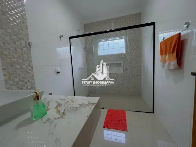 Casa com 250m² 3 quartos e 3 banheiros, à venda, no bairro Jardim Anita em Pederneiras