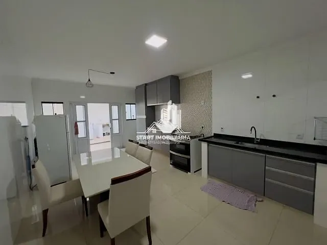 Casa com 250m² 3 quartos e 3 banheiros, à venda, no bairro Jardim Anita em Pederneiras