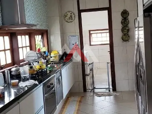 Casa com 1006m² 4 quartos e 6 banheiros, à venda, no bairro Camboinhas em Niterói