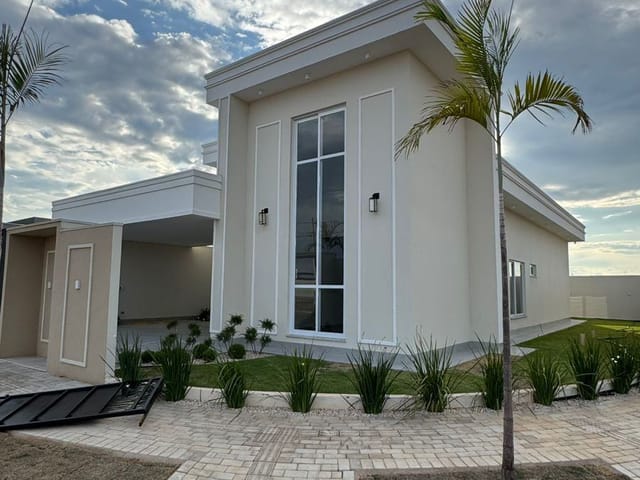 Casa com 360m² 3 quartos e 3 banheiros, à venda, no bairro Aquarela das Artes em Sinop