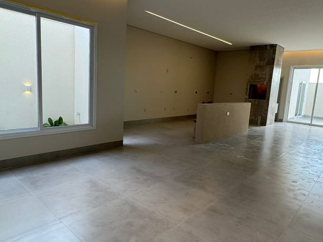 Casa com 360m² 3 quartos e 3 banheiros, à venda, no bairro Aquarela das Artes em Sinop
